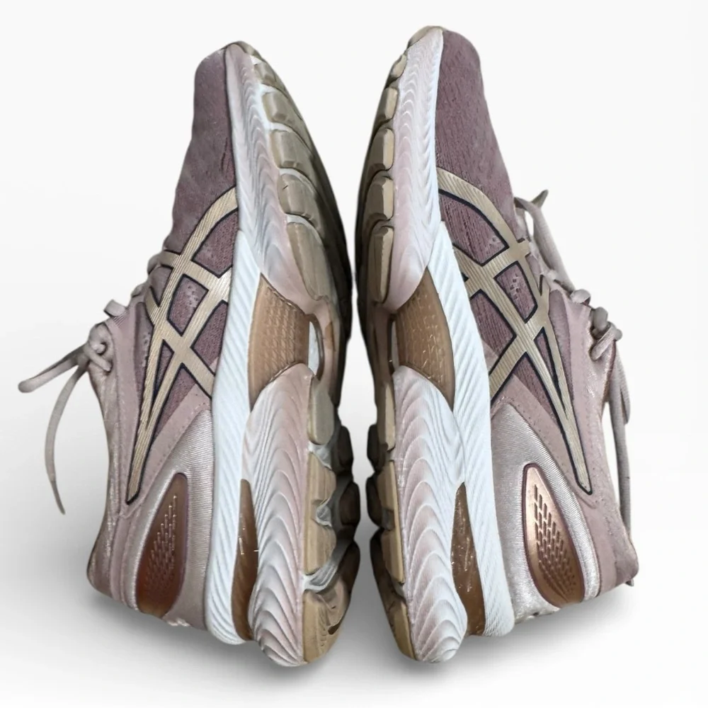 ASICS Gel Nimbus 22 Desert Rose Running Sneakers Womens Size 8 US Walking